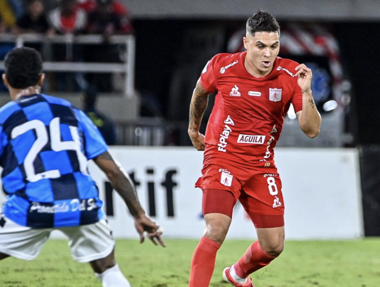 Juanfer se sacude de Selección y América golea al Chicó: Hay nuevo líder en la Liga